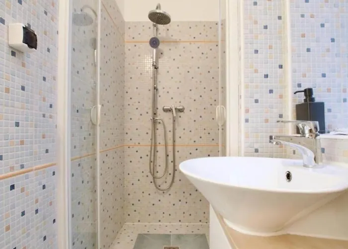 Budget By Hi5 - King Street - For Groups * Budapest